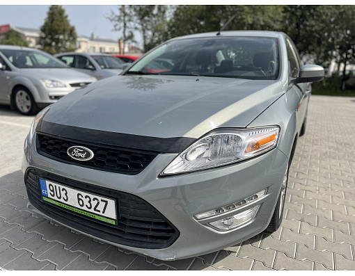 01. Ford Mondeo 01. Ford Mondeo
