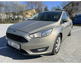 12.Ford Focus Automat 