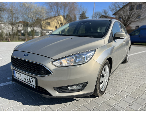 12.Ford Focus Automat 